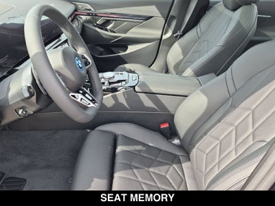 2027 BMW 550e 550e xDrive