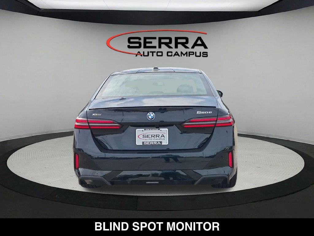2027 BMW 550e 550e xDrive