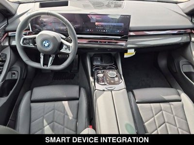 2027 BMW 550e 550e xDrive
