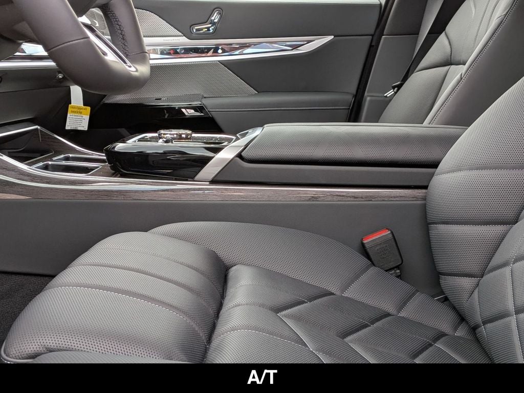 2026 BMW 760i 760i xDrive