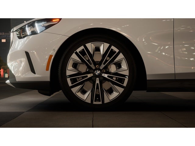 2026 BMW 530i 530i xDrive