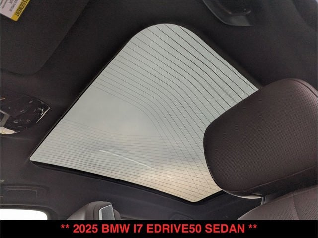 2025 BMW i7 eDrive50