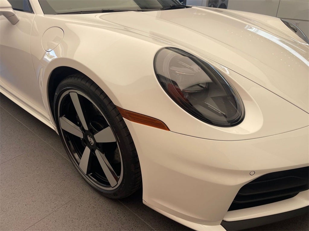 2025 Porsche 911 Carrera