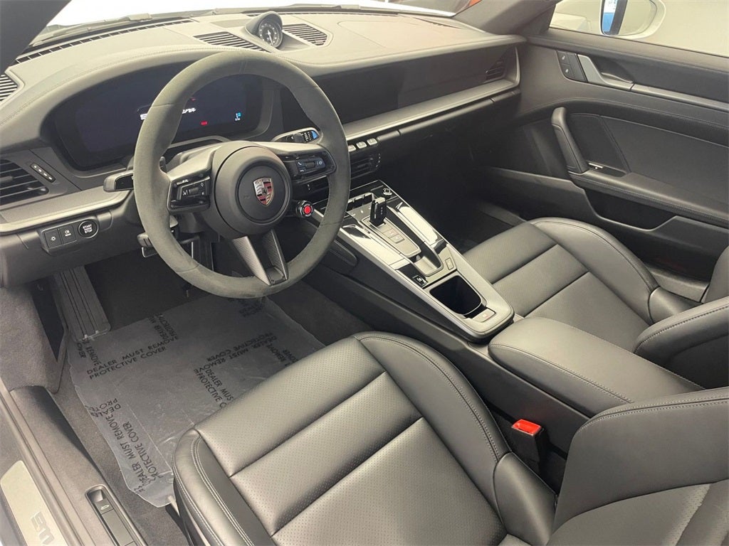 2025 Porsche 911 Carrera