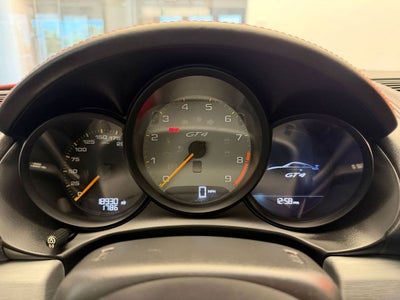 2016 Porsche Cayman GT4