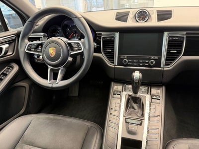 2017 Porsche Macan Base