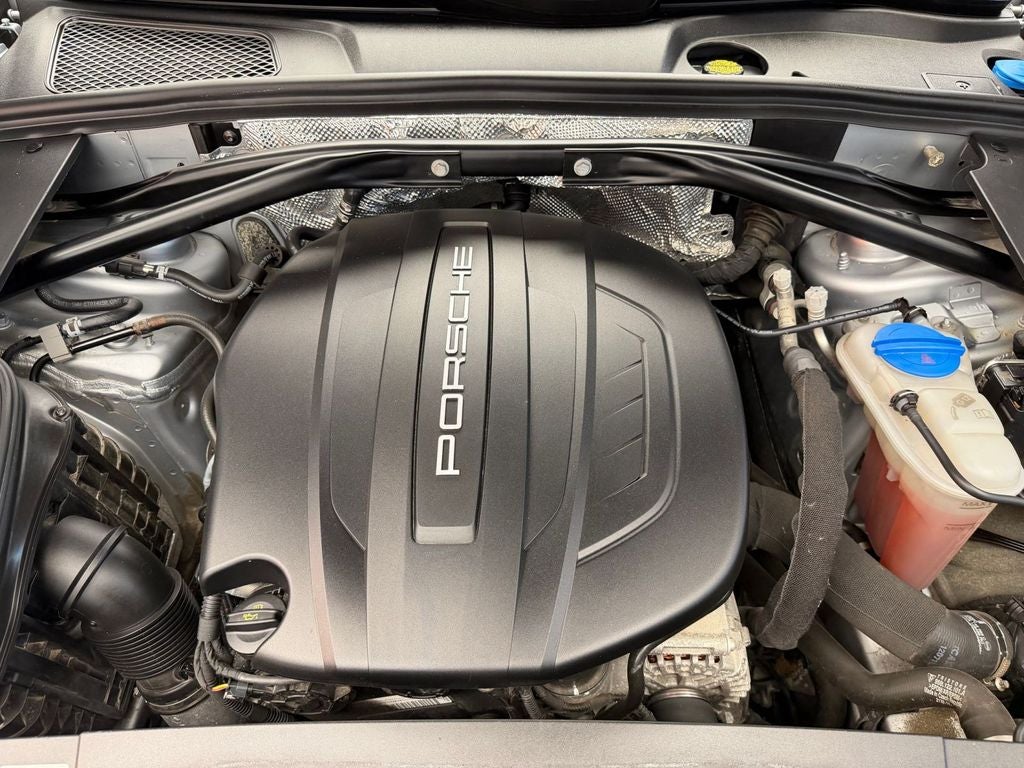 2017 Porsche Macan Base