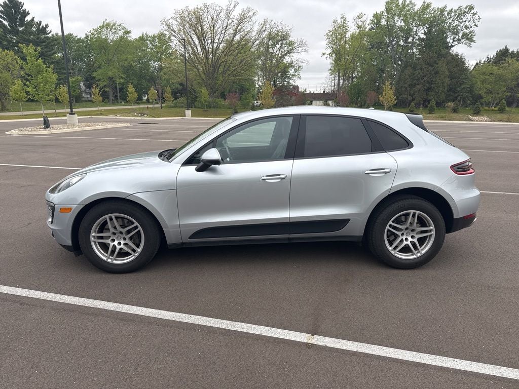 2017 Porsche Macan Base