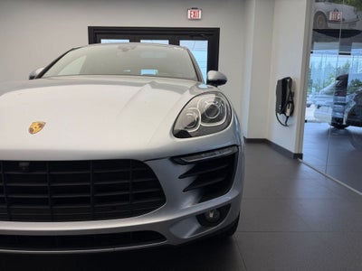 2017 Porsche Macan Base