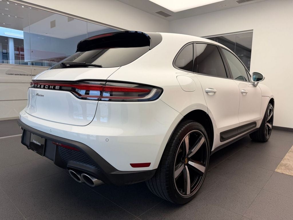 2026 Porsche Macan Base