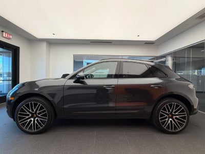 2026 Porsche Macan Base