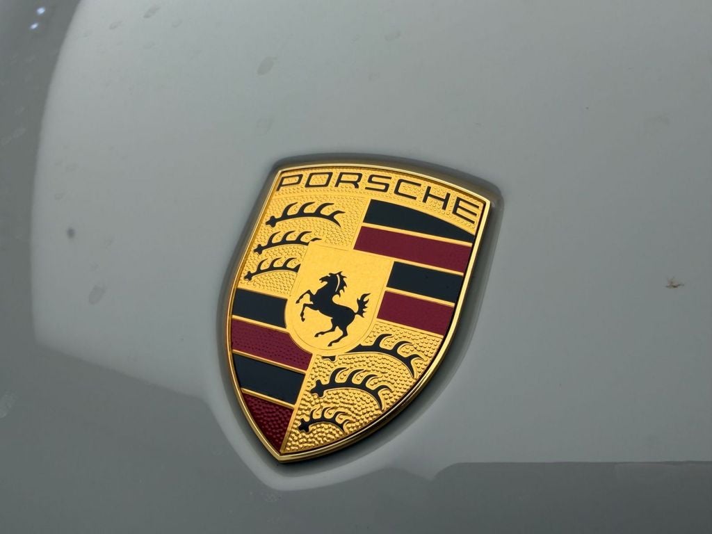 2026 Porsche Macan Base