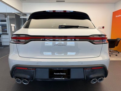2026 Porsche Macan Base