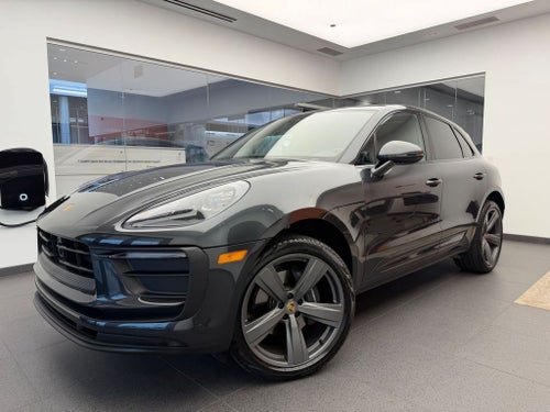 2026 Porsche Macan Base