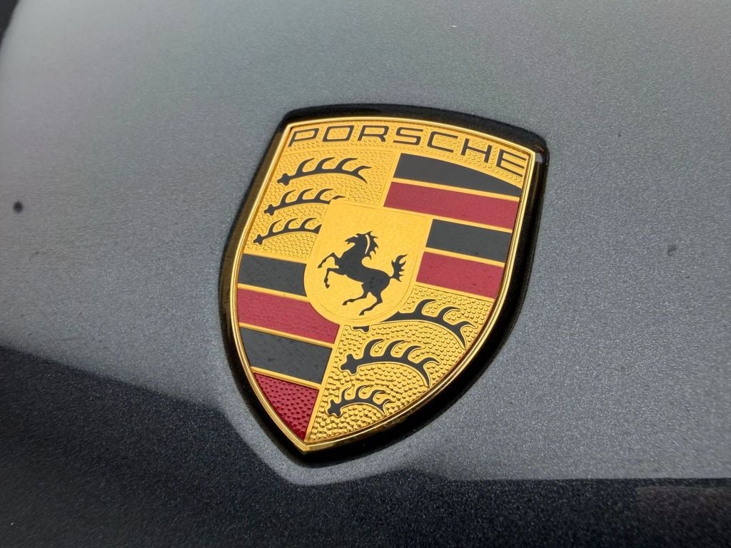 2026 Porsche Macan Base