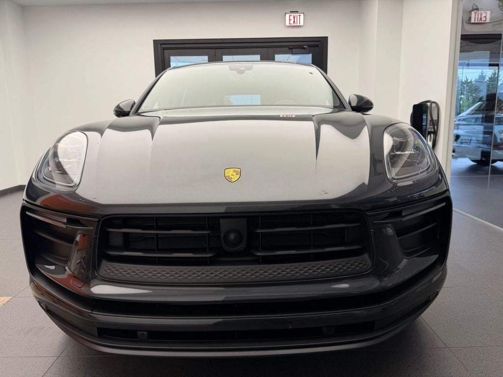 2026 Porsche Macan Base