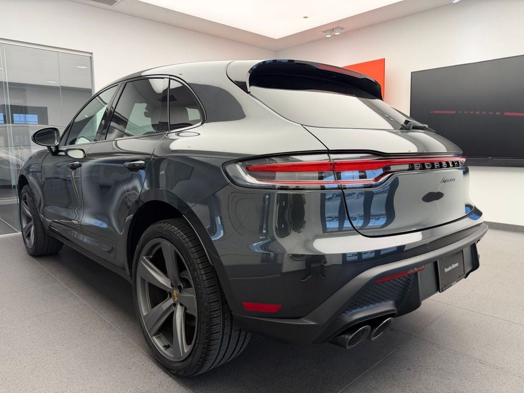2026 Porsche Macan Base