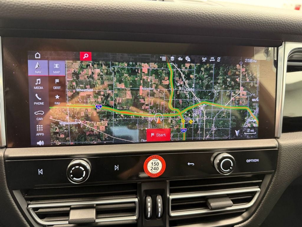 2026 Porsche Macan Base