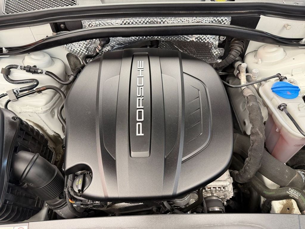 2018 Porsche Macan Base