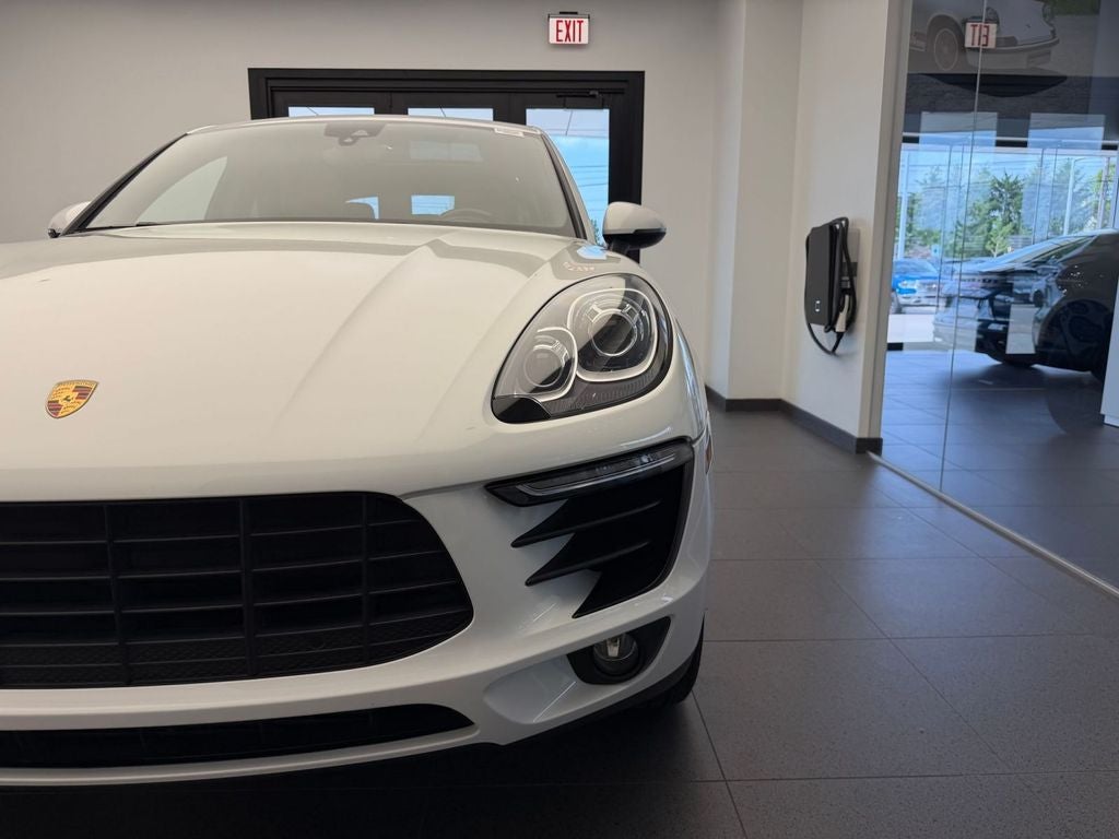 2018 Porsche Macan Base