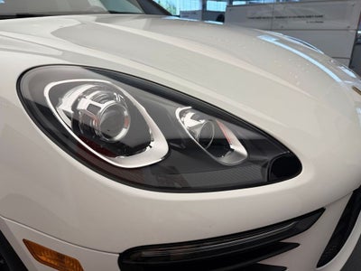 2018 Porsche Macan Base