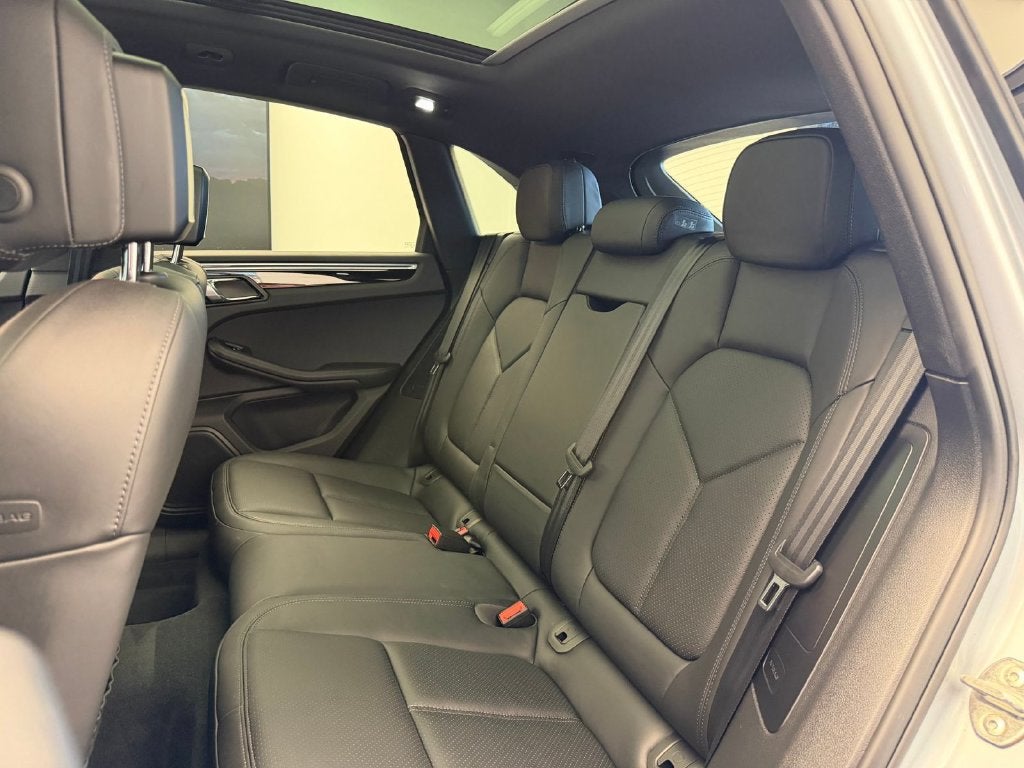 2017 Porsche Macan Base
