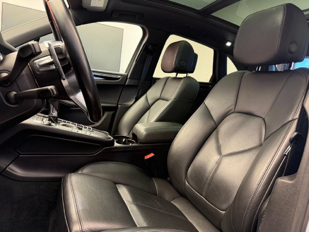 2017 Porsche Macan Base