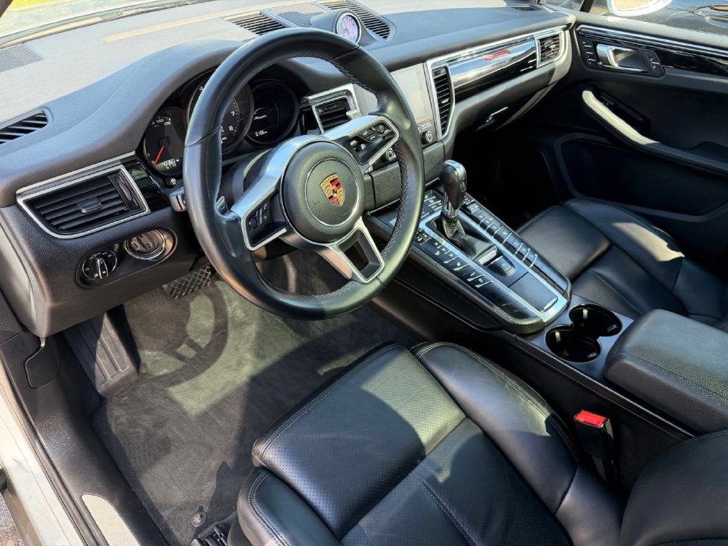 2017 Porsche Macan Base