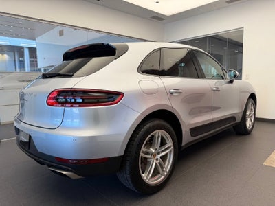2017 Porsche Macan Base