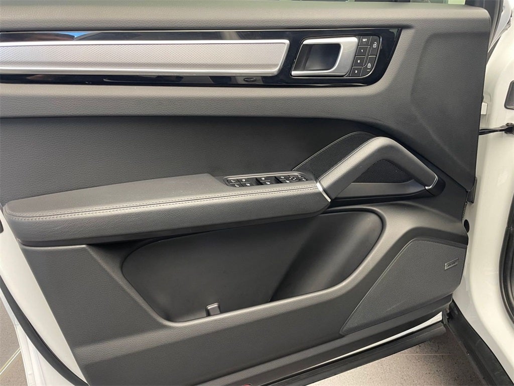 2022 Porsche Cayenne Platinum Edition