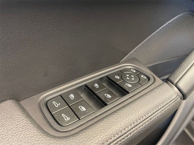 2025 Porsche Cayenne Base