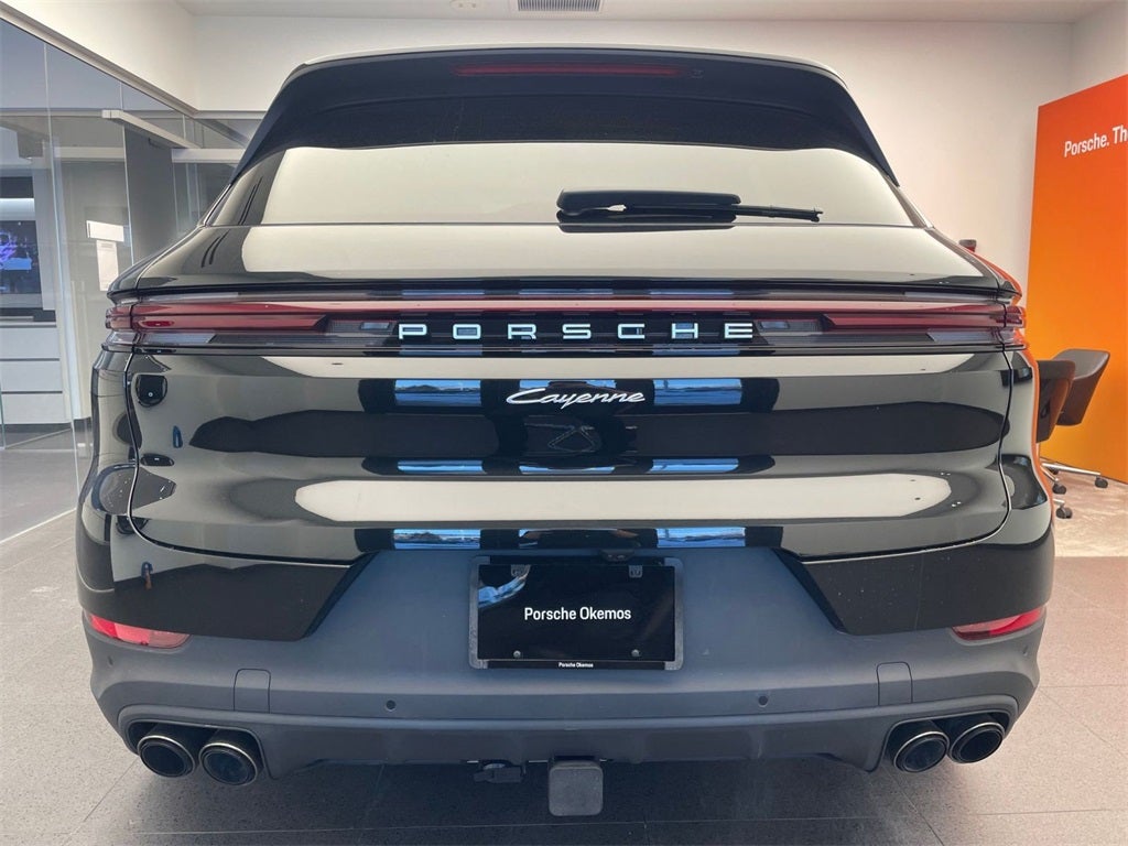 2025 Porsche Cayenne Base