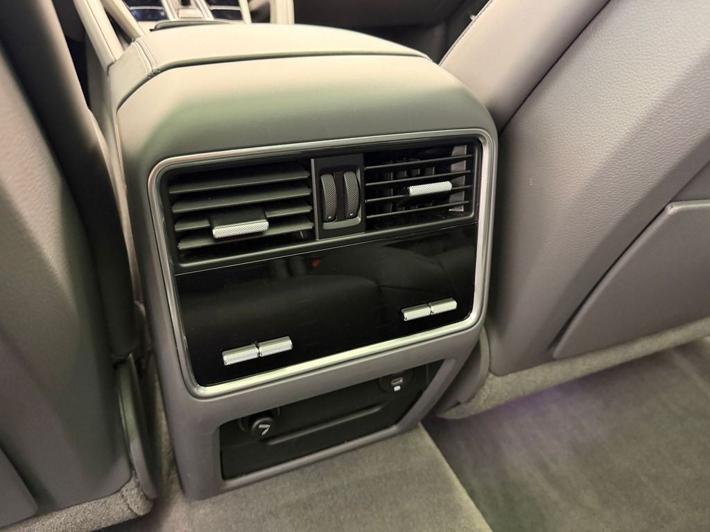 2022 Porsche Cayenne Base