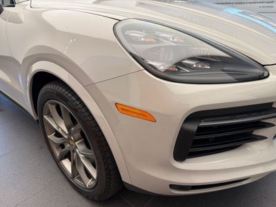 2022 Porsche Cayenne Base