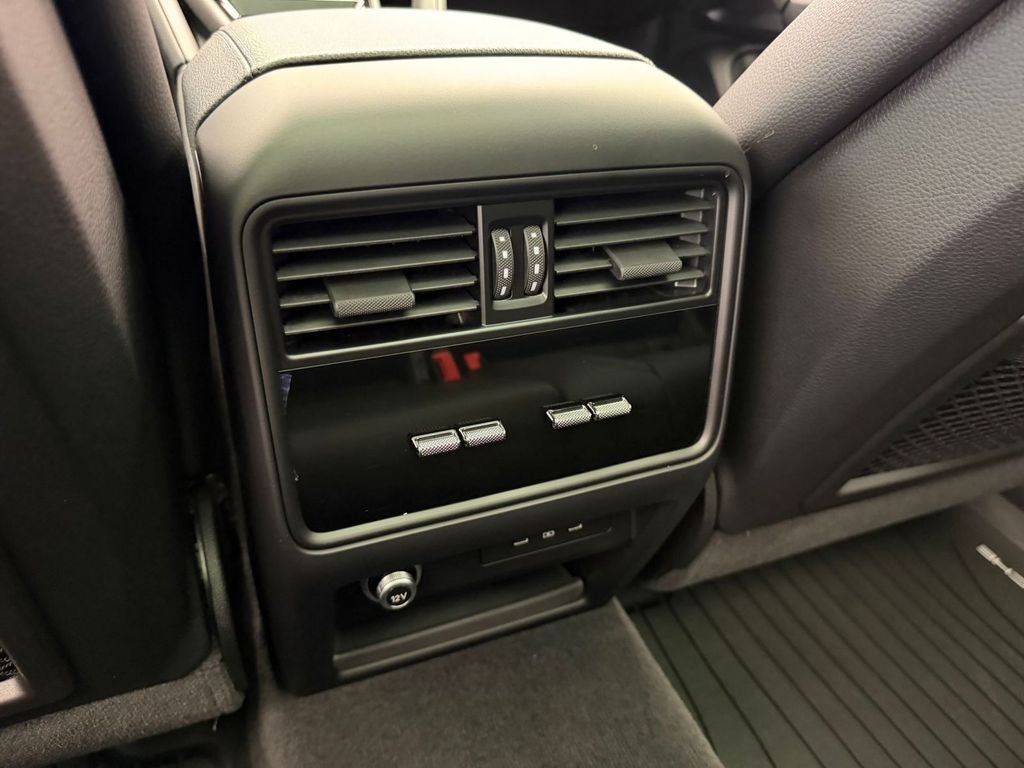 2024 Porsche Cayenne Base