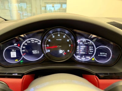 2023 Porsche Cayenne Platinum Edition