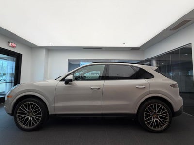 2023 Porsche Cayenne Platinum Edition