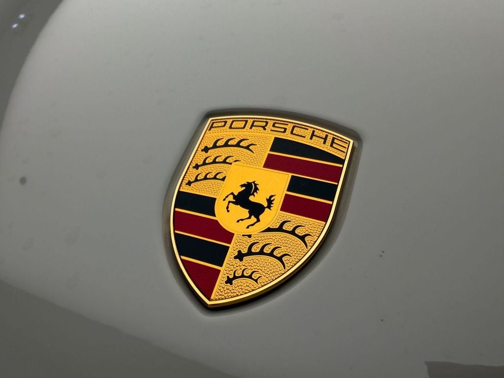 2023 Porsche Cayenne Platinum Edition
