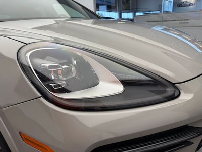 2023 Porsche Cayenne Platinum Edition