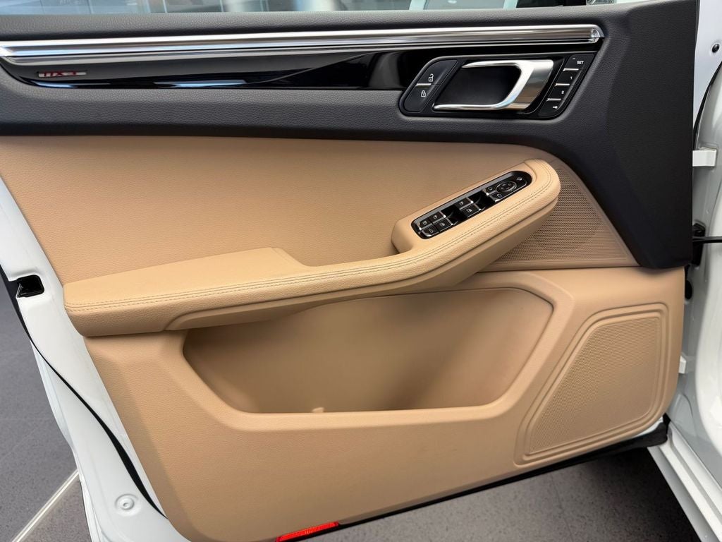 2024 Porsche Macan S