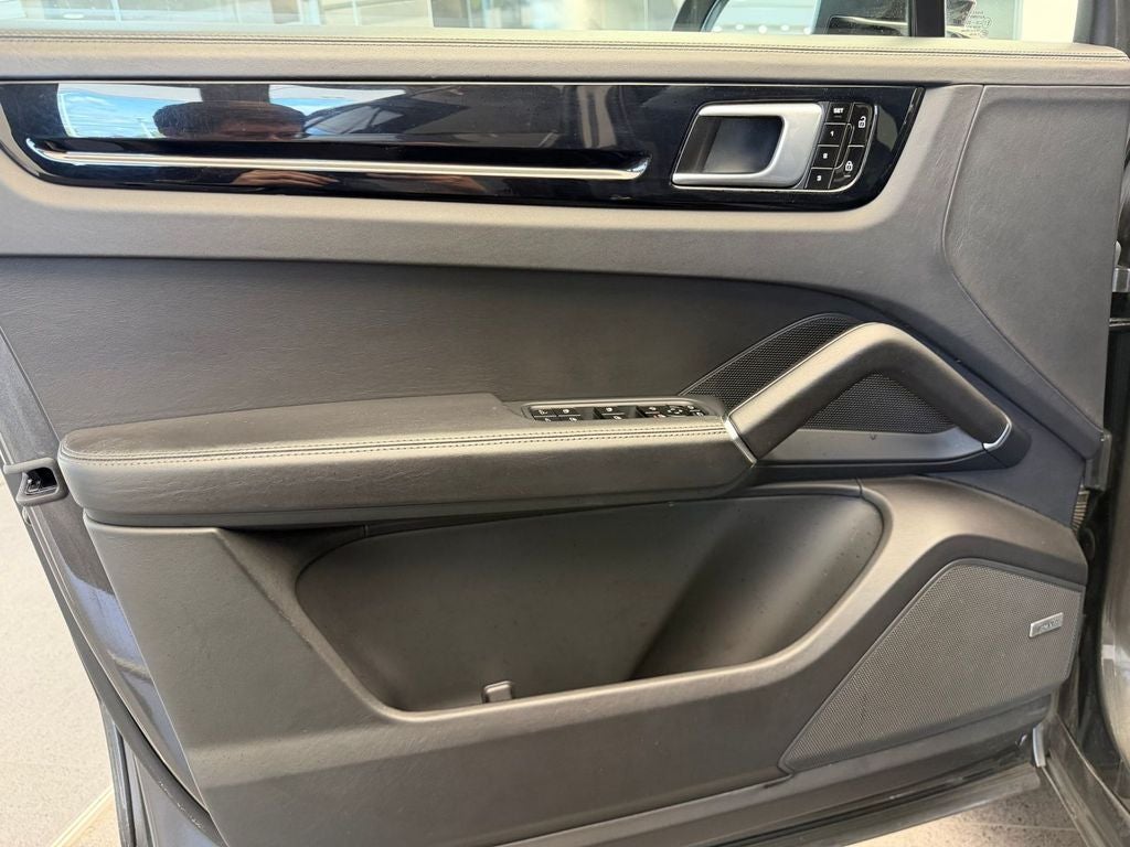 2021 Porsche Cayenne GTS