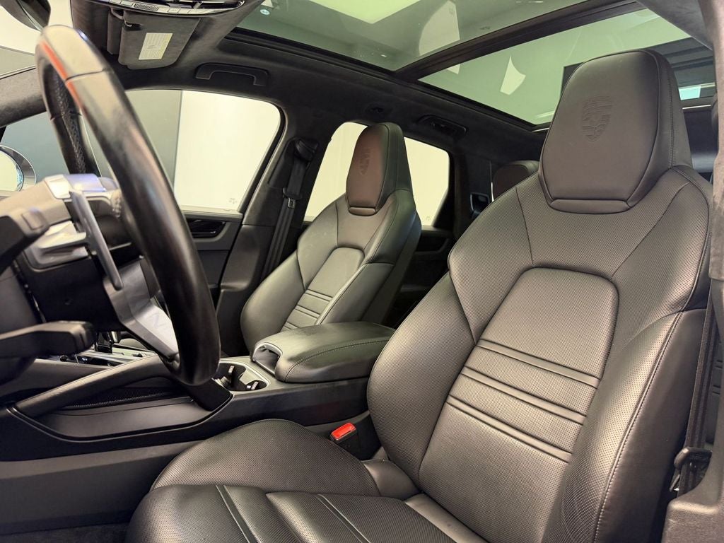 2021 Porsche Cayenne GTS