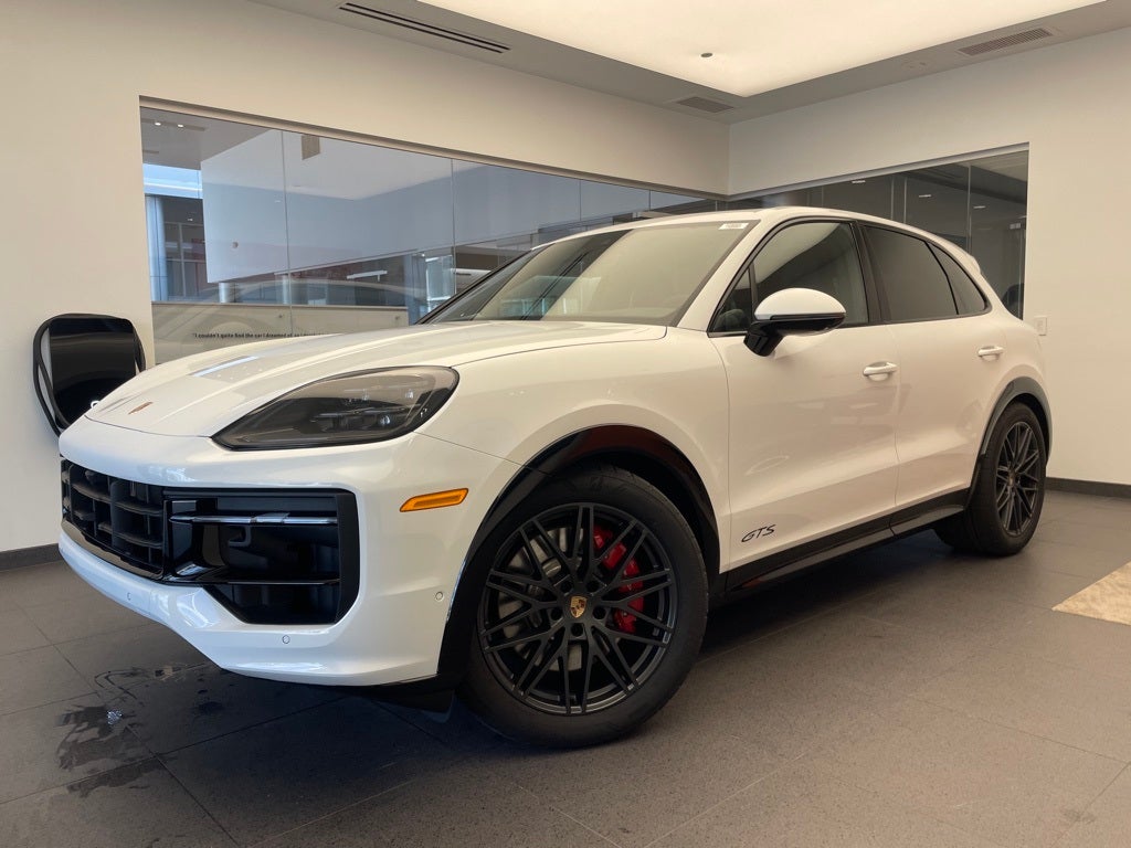 2026 Porsche Cayenne GTS