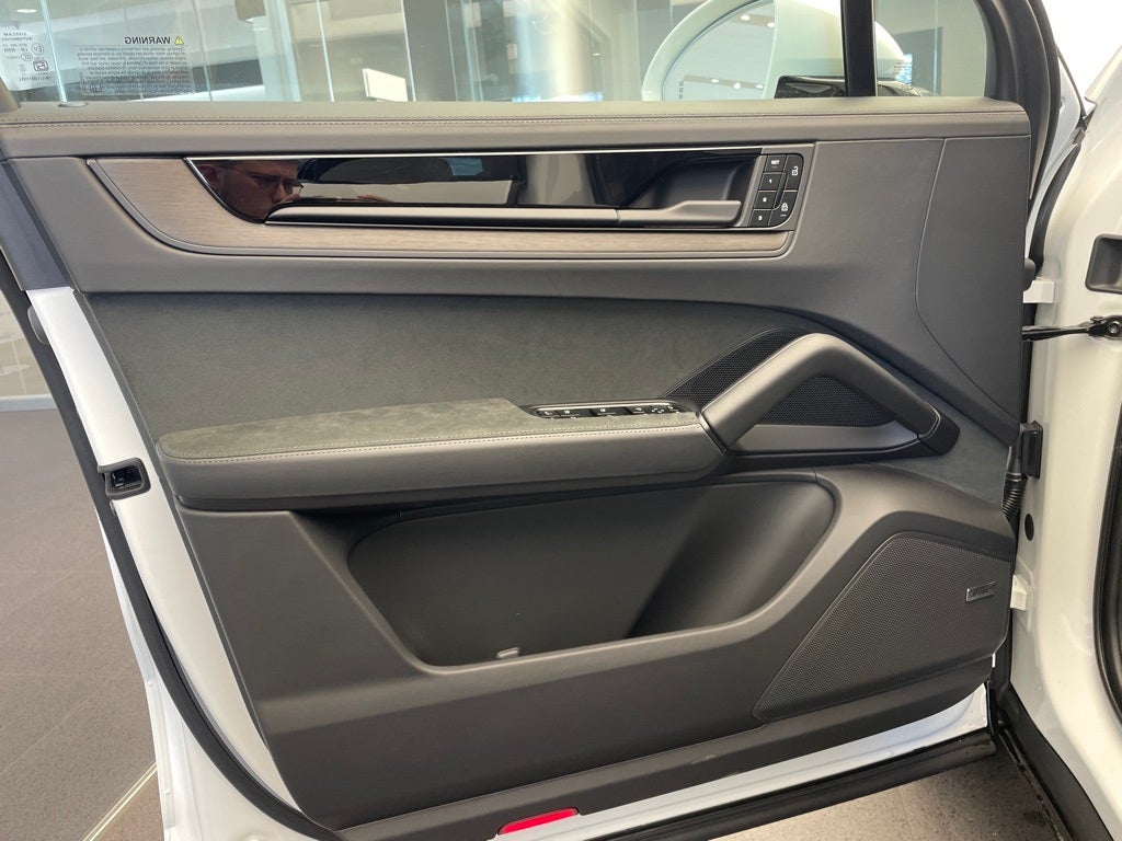 2026 Porsche Cayenne GTS