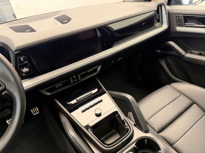 2025 Porsche Cayenne S