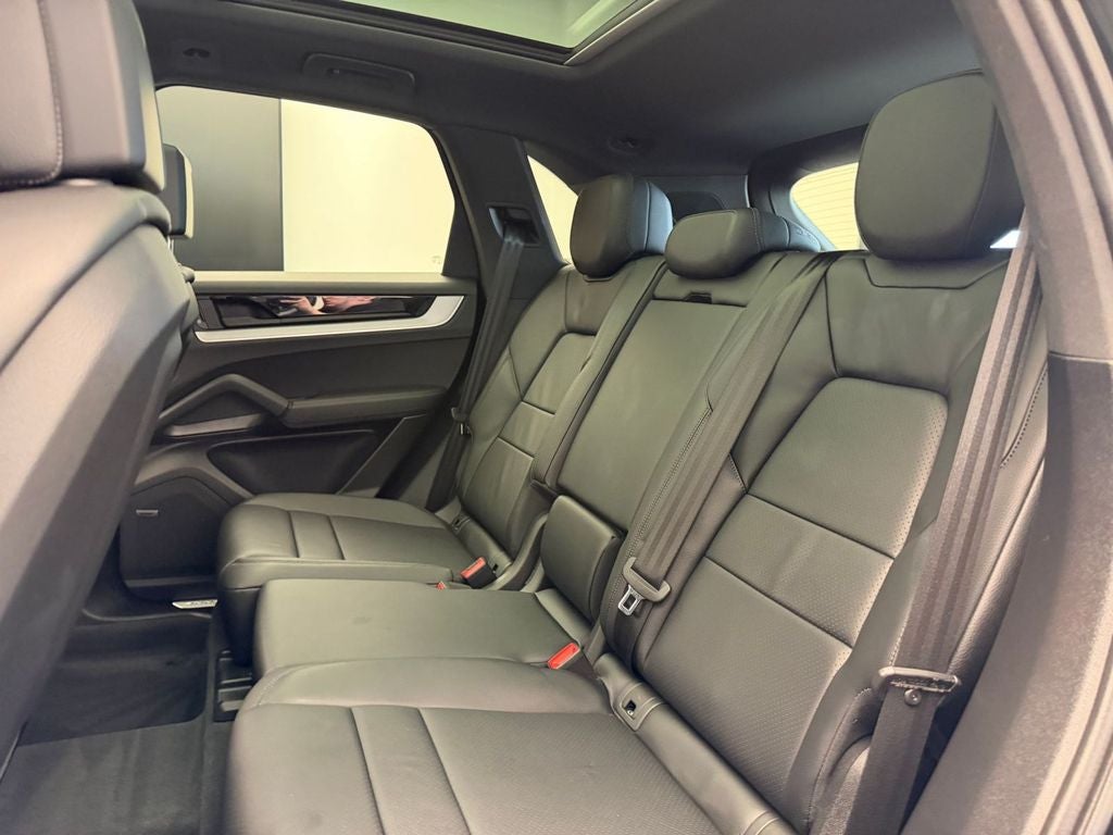 2025 Porsche Cayenne S
