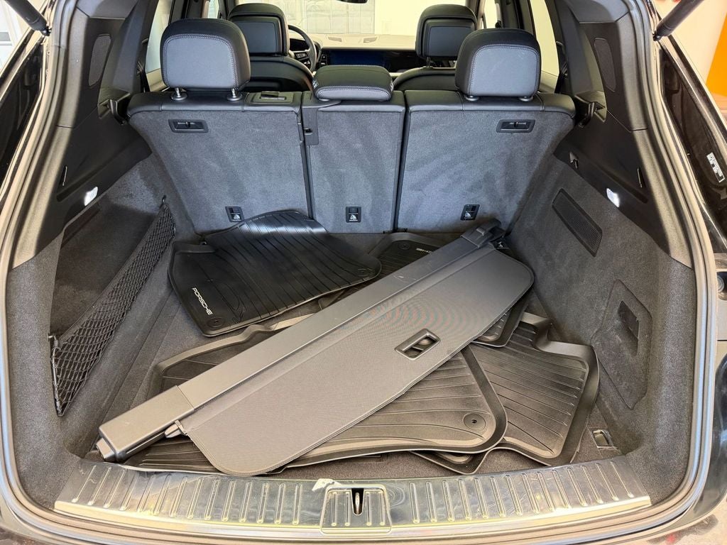 2025 Porsche Cayenne S