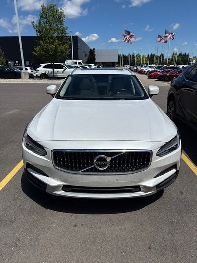 2018 Volvo V90 Cross Country T5