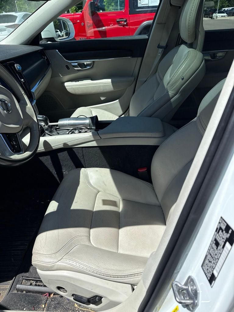 2018 Volvo V90 Cross Country T5