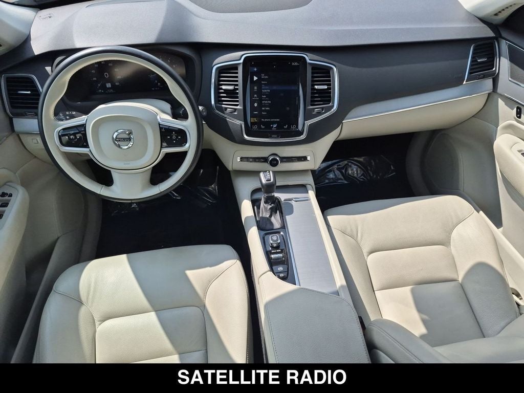 2021 Volvo XC90 T5 Momentum
